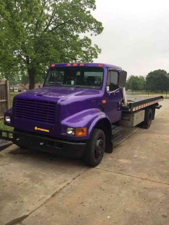 International 4700 (1998)