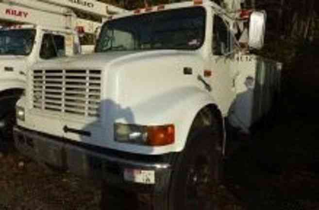 International 8100 (1998)