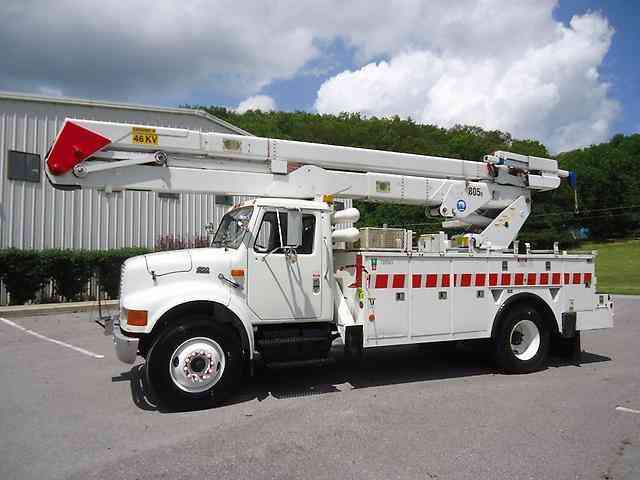 International 4700 (1998)