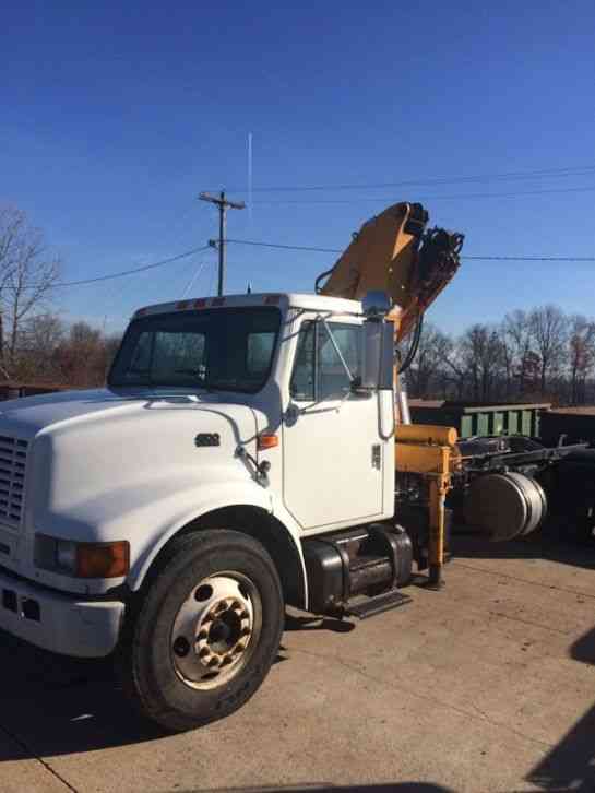 International 4700 T444E (1998)