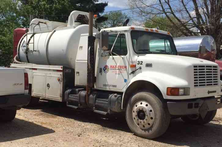 International 4900 (1998)