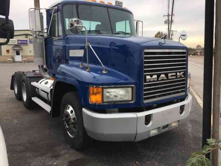 Mack CH613 (1998)