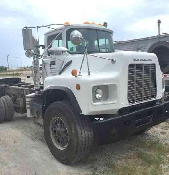 Mack DM690S (1998)