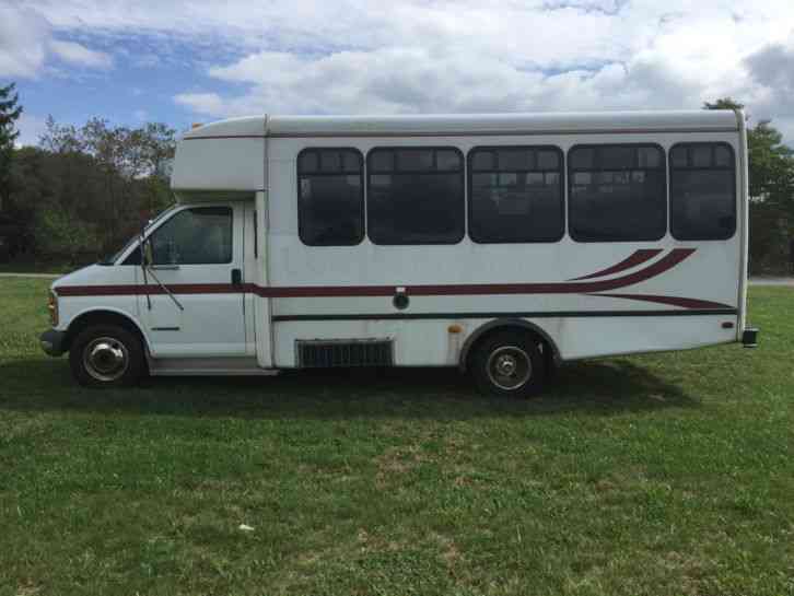 Chevrolet Express 3500 (1999)