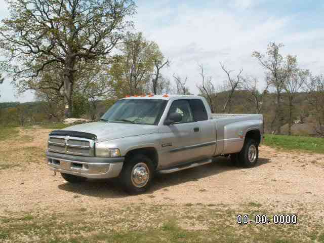 Dodge SLT Laramie 2 Wheel Drive (1999)