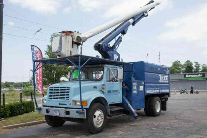 International 4700 (1999)