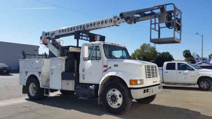 International 4700 (1999)