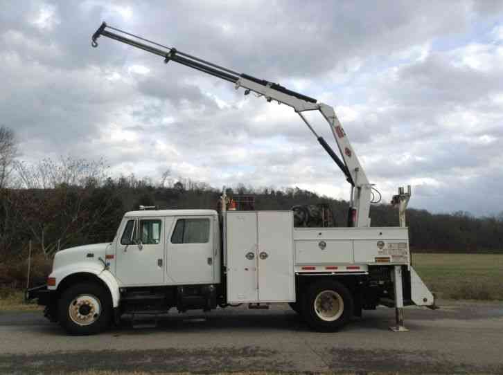 International 4700 DT466 (1999)