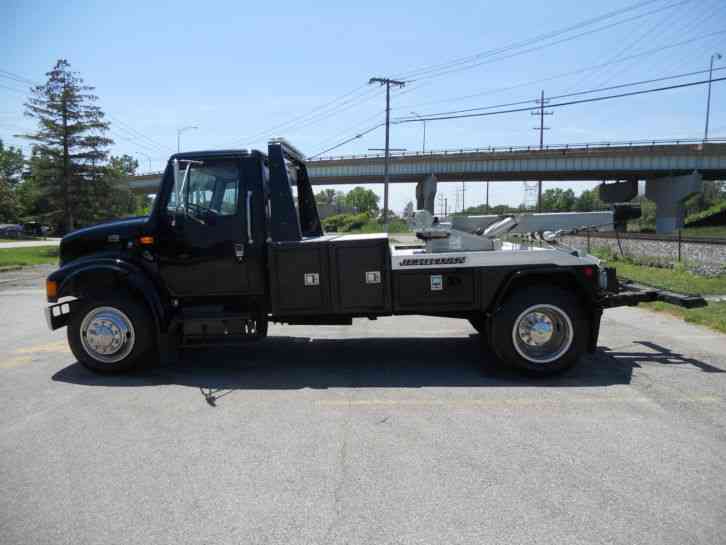 International 4700 (1999)