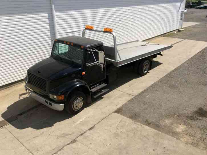 International 4700 Lo Pro (1999)