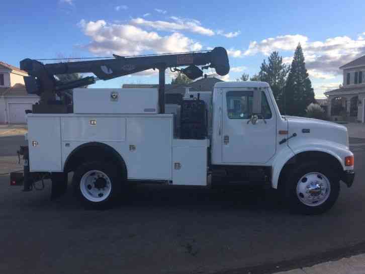 International 4700 (1999)