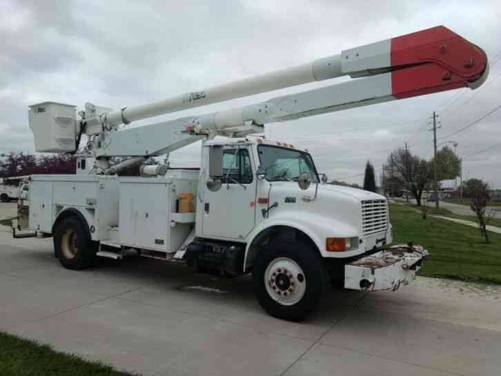 International 4900 (1999)