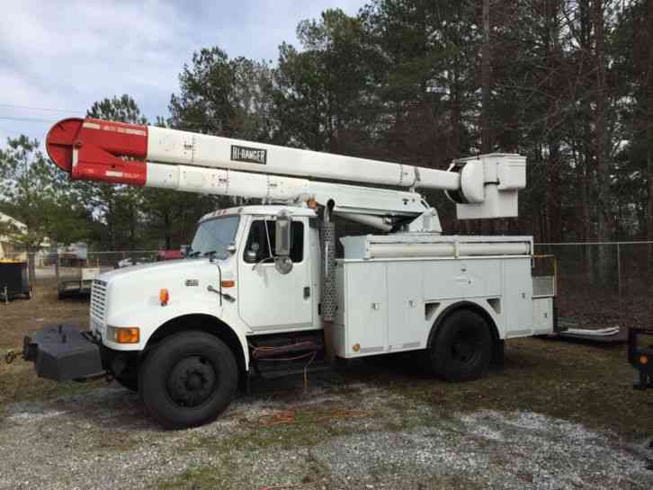 International 4700 (1999)