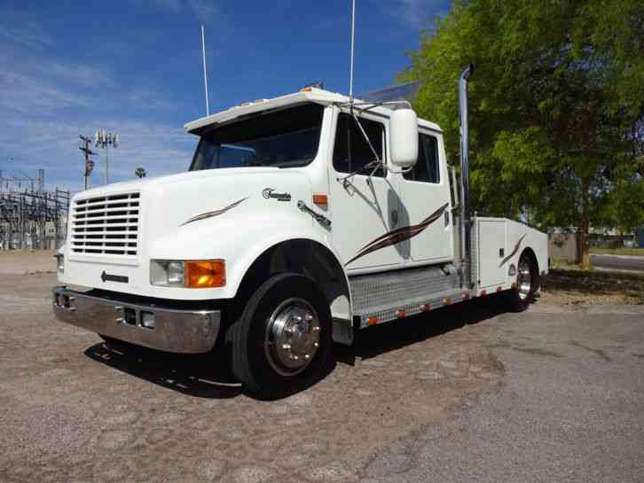 International 4700 (1999)