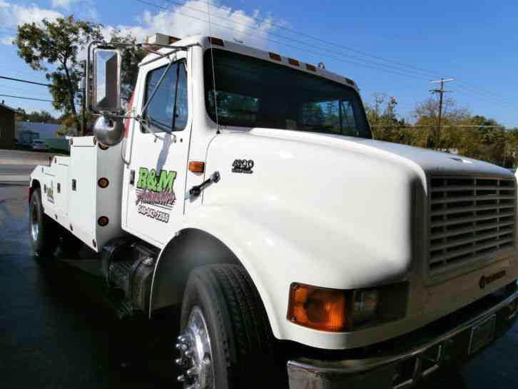 International 4700 (1999)