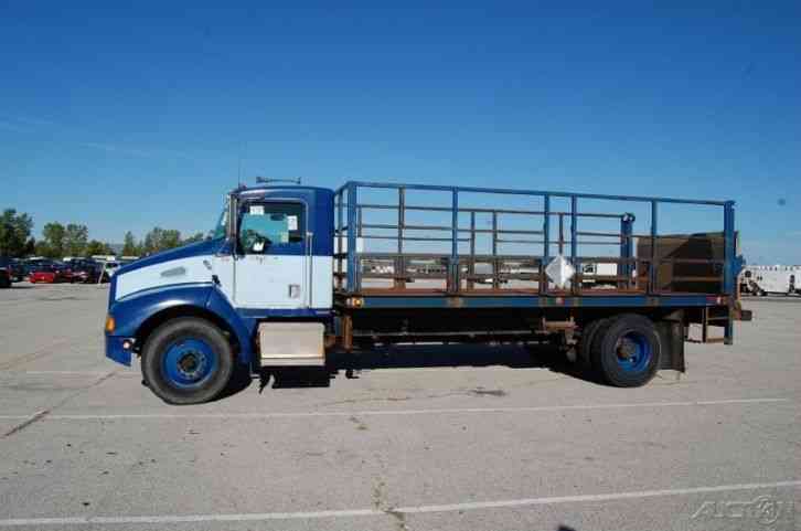 Kenworth T300 Flatbed (1999)