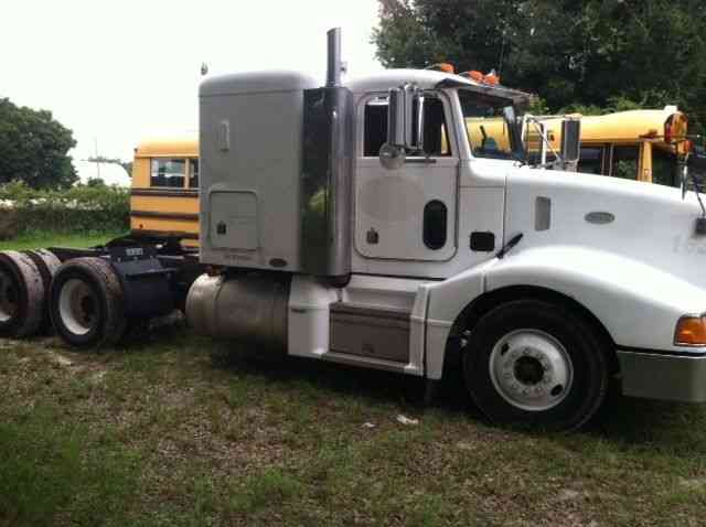 Peterbilt 377 (1999)