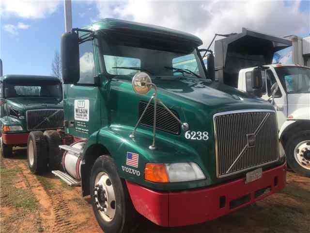 Volvo VNM42T -- (1999)