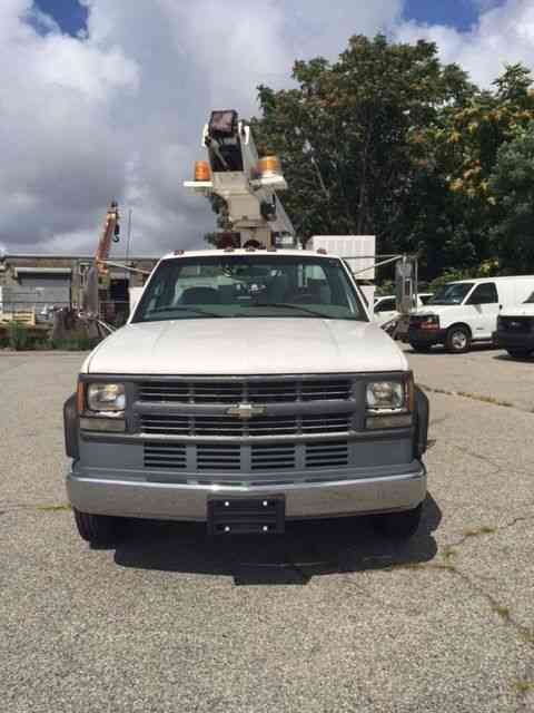 Chevrolet C3500 BUCKET TRUCK (2000)