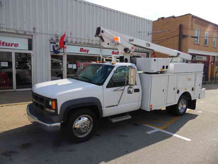 Chevrolet C-3500HD SERVICE BUCKET TELSTA BOOM TRUCK (2000)