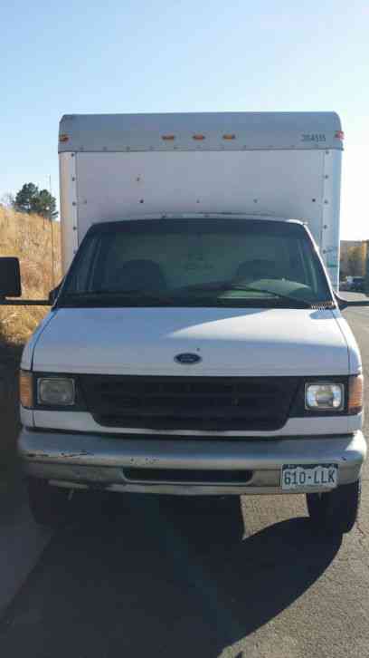 Ford E350 (2000)