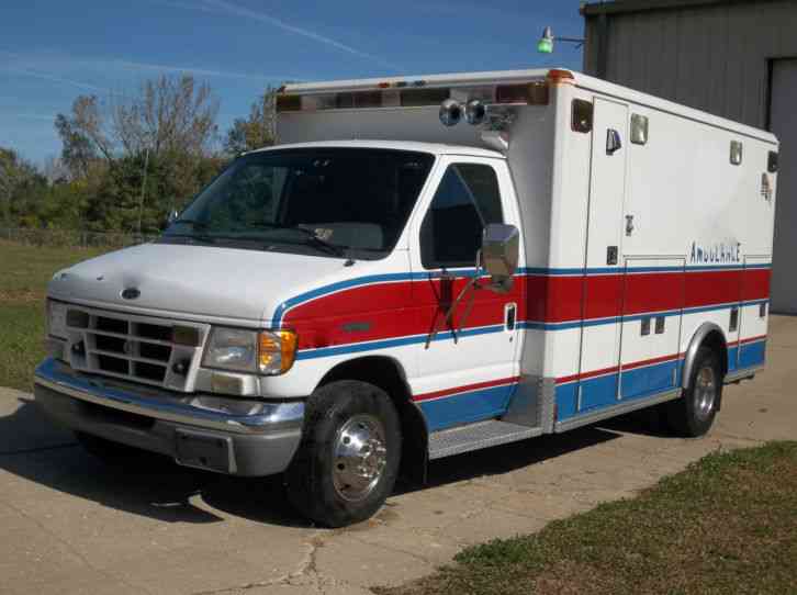 Ford E450 7. 3 Liter Super Duty Turbo Diesel (2000)