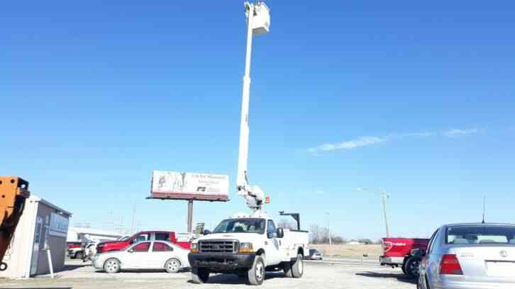 Ford F-450 Super Duty 35' Bucket Truck (2000)