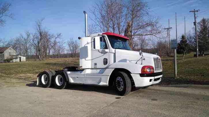 FREIGHTLINER CENTURY (2000)