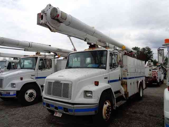 Freightliner FL70 BUCKET BOOM TRUCK (2000)