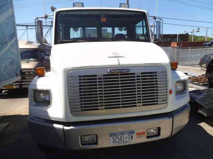 Freightliner FL80 (2000)