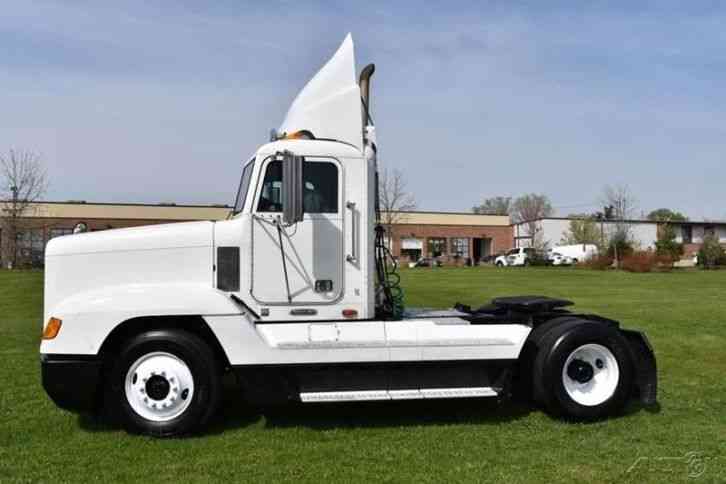 Freightliner FLD120 Day Cab Semi (2000) : Daycab Semi Trucks