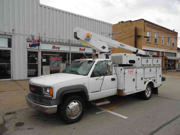 GMC C-3500HD SERVICE BUCKET VERSALIFT BOOM TRUCK (2000)