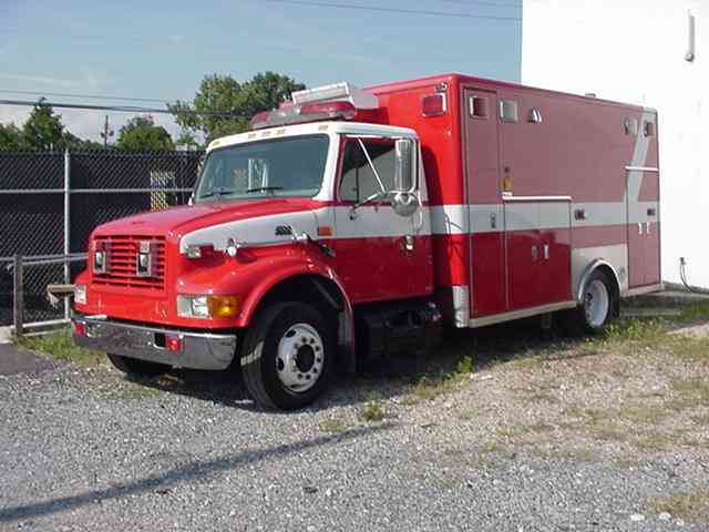 International AMBULANCE (2000)