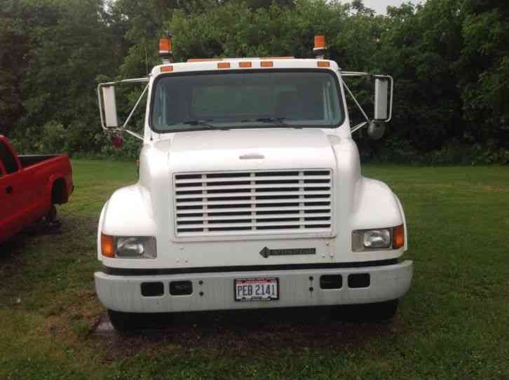 International 4700 (2000)