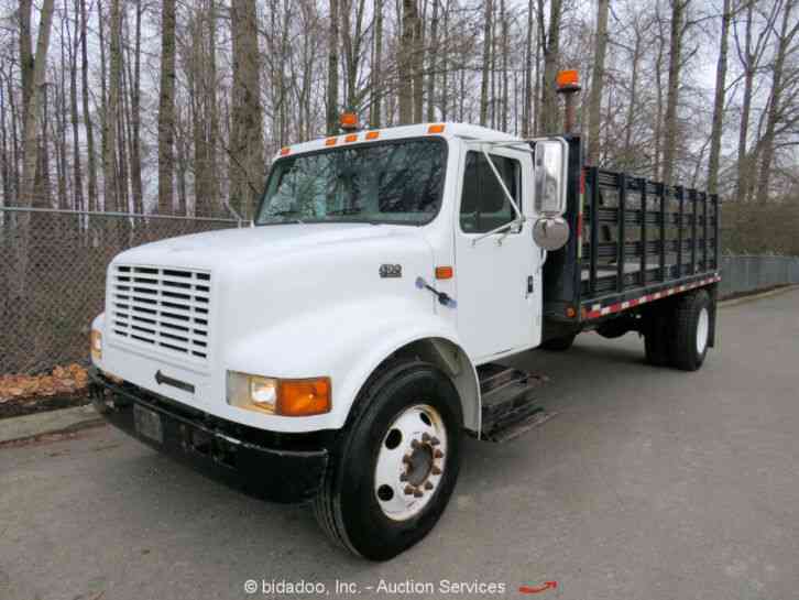 International 4700 S/A 16' Flatbed Utility Truck 7. 3L V8 Auto bidadoo (2000)