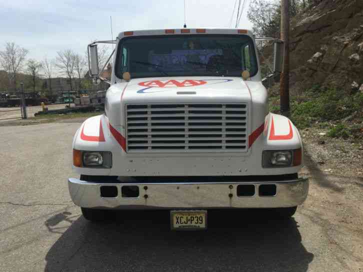 International 4700 (2000)