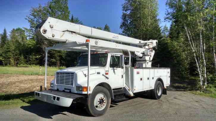 international 4700 (2000)