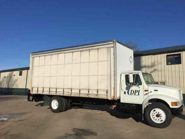 International 4900 Chassis with Whiting Curtain Side Box (2000)