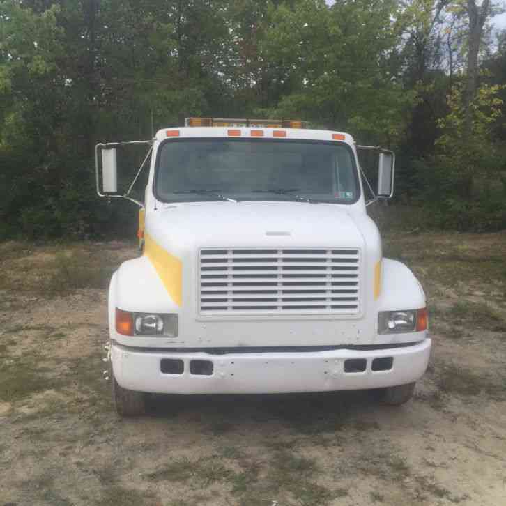 International 4700 (2000)