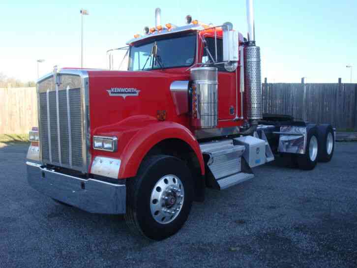 Kenworth W900 (2000)