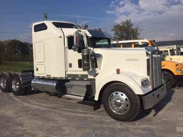 Kenworth W900 (2000)