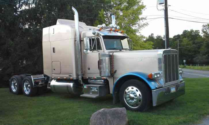 Peterbilt 379EXHD (2000)