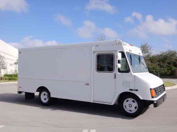 Workhorse P30 Forward Control Step Van (2000)