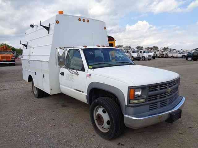 Chevrolet 3500 UTILITY SERVICE TRUCK (2001)