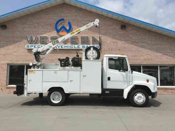 Freightliner FL Mechanics Truck Service Utility Truck (2001)