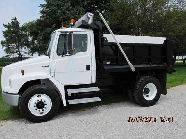 Freightliner FL70 (2001)