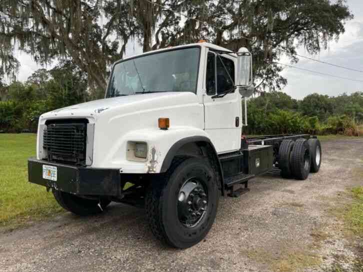 freightliner fl80 cab and chassis double frame (2001)