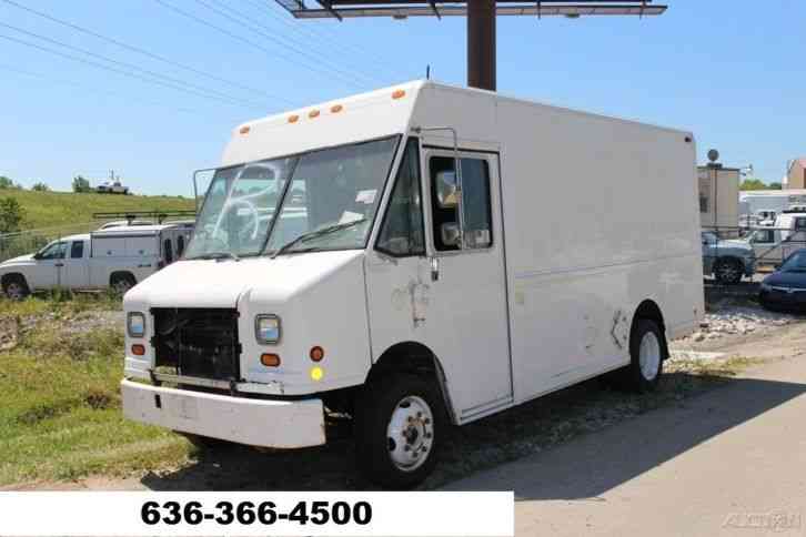 Freightliner MT-45 Step Van (2001)