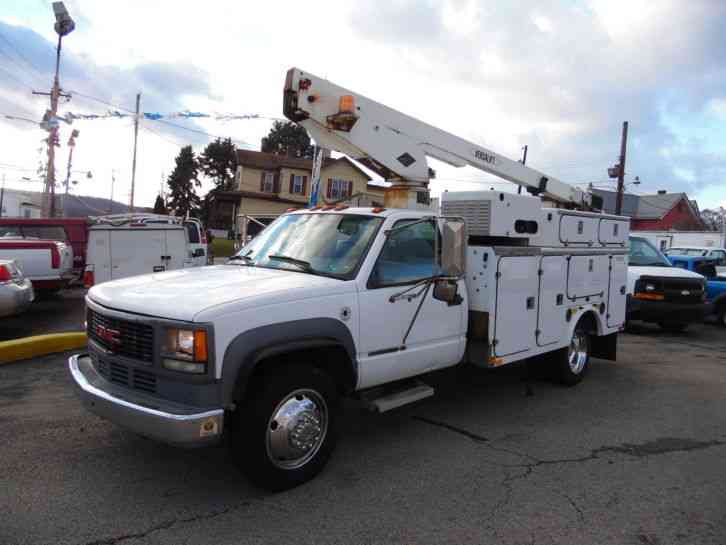 GMC C-3500HD SERVICE BUCKET VERSALIFT BOOM TRUCK (2001)