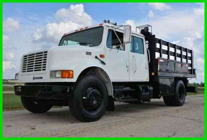 International 4700 Utility-Service Truck (2001)